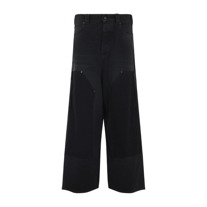 Photo: Balenciaga Ripped Off Baggy Jeans