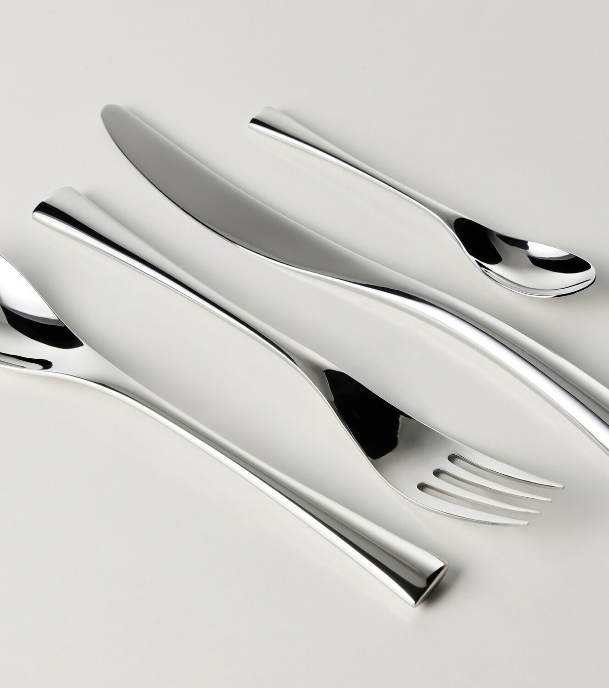 Georg Jensen Cobra stainless steel 16-piece cutlery set