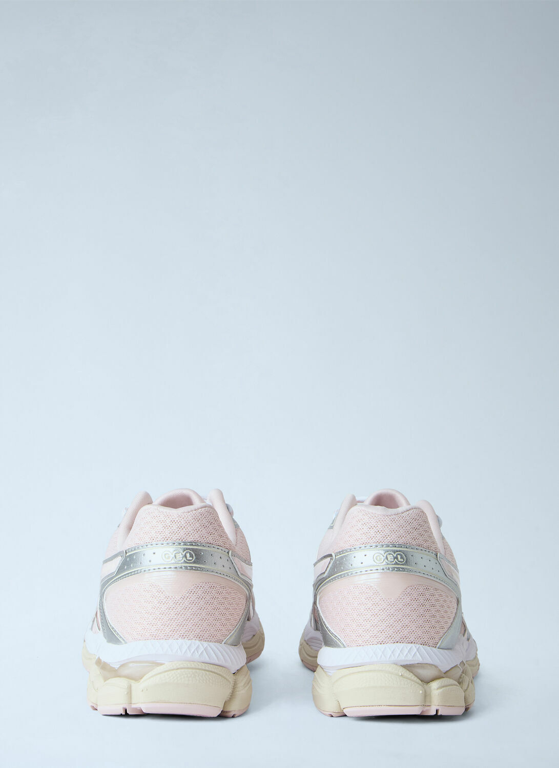 Asics Gel-Cumulus 16 Sneakers