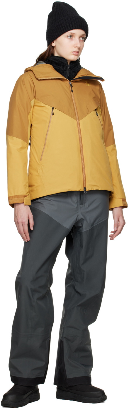 【関税込み】Goldwin イエロー Shield Hybrid ジャケット Goldwin Yellow Shield Hybrid Jacket Goldwin
