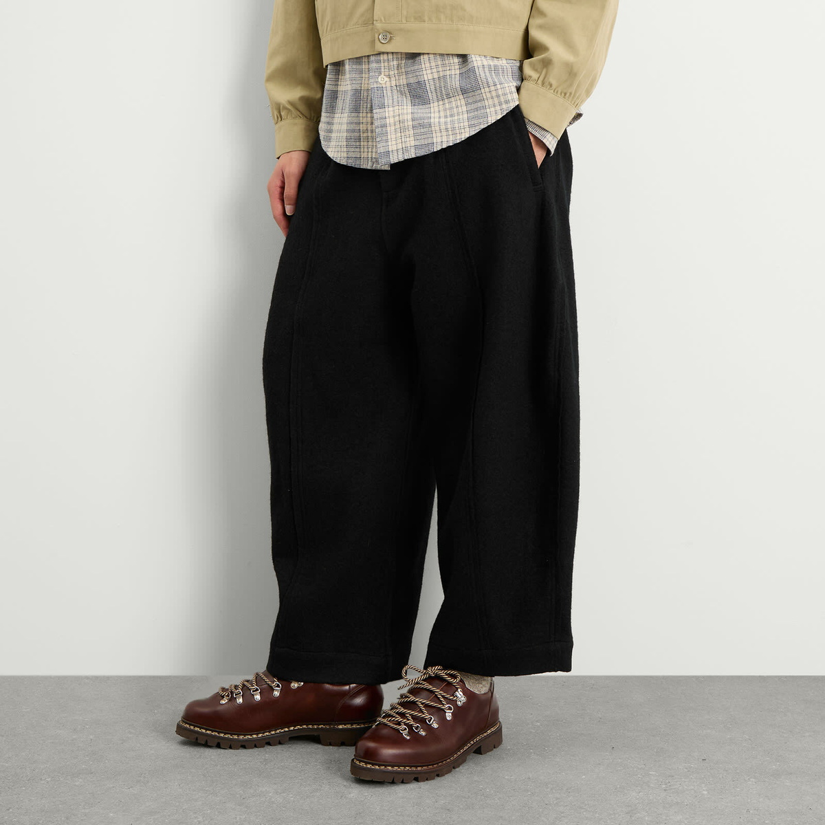 Gander Men's Cottonopolis Wool Trousers in Soot