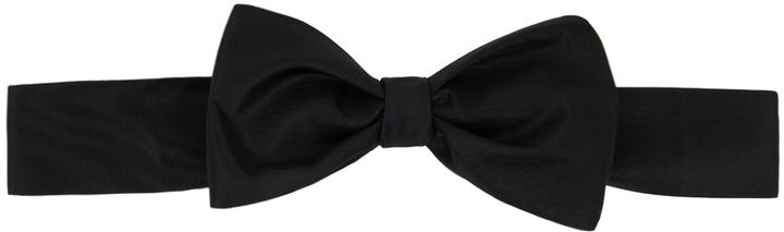 Photo: Gucci Black Self-Tie Bow Tie