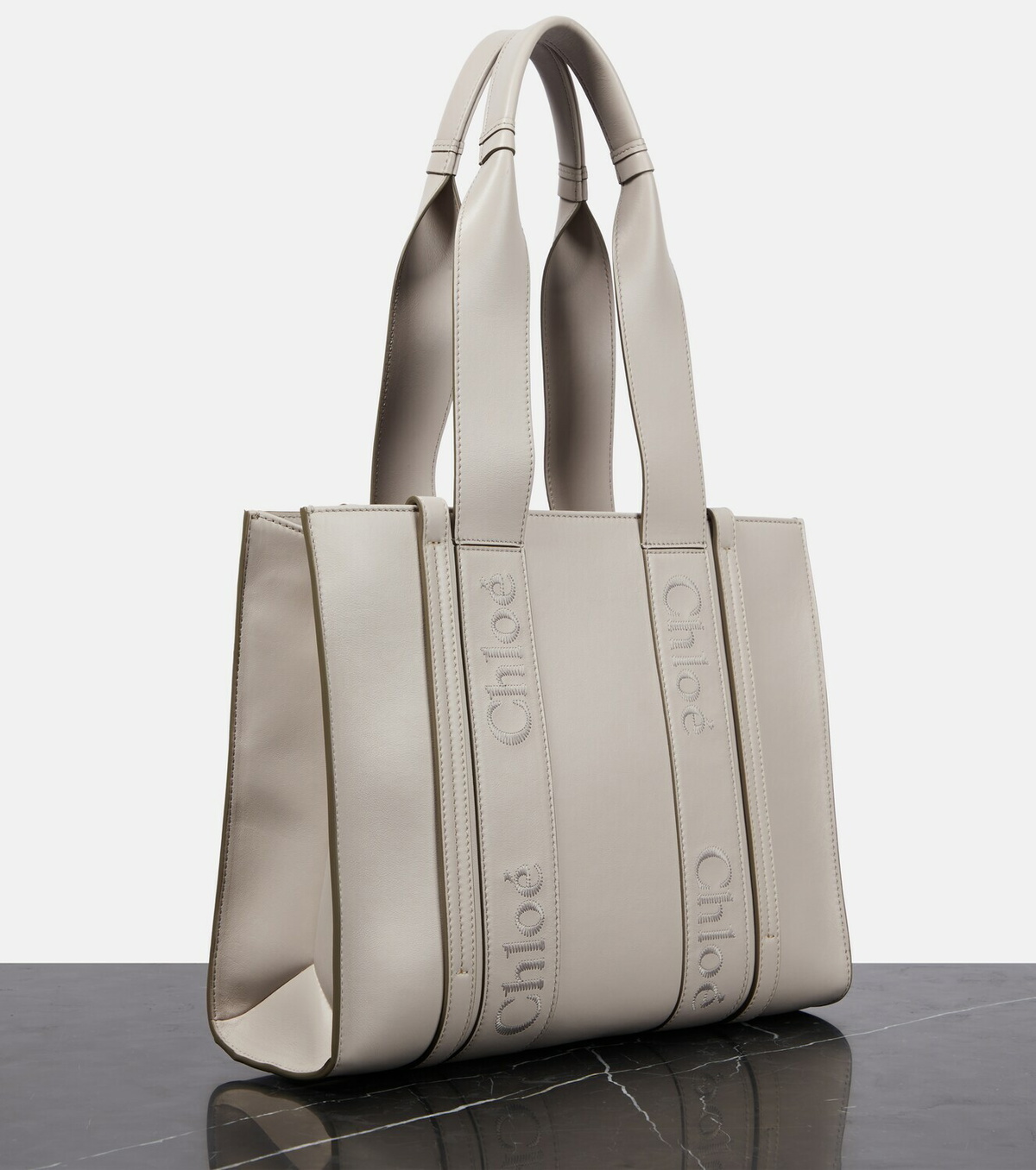 【CHLOE】WOODY LEATHER TOTE BAG MEDIUM Chloe - Woody Medium leather tote bag Chloe