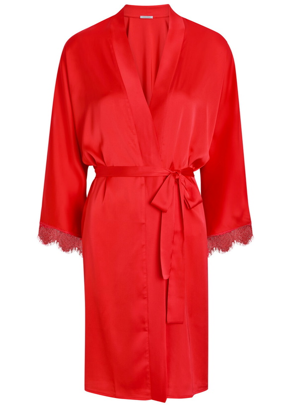 Photo: Simone PÉRÈLE Satin Secrets Lace-trimmed Satin Robe Pink