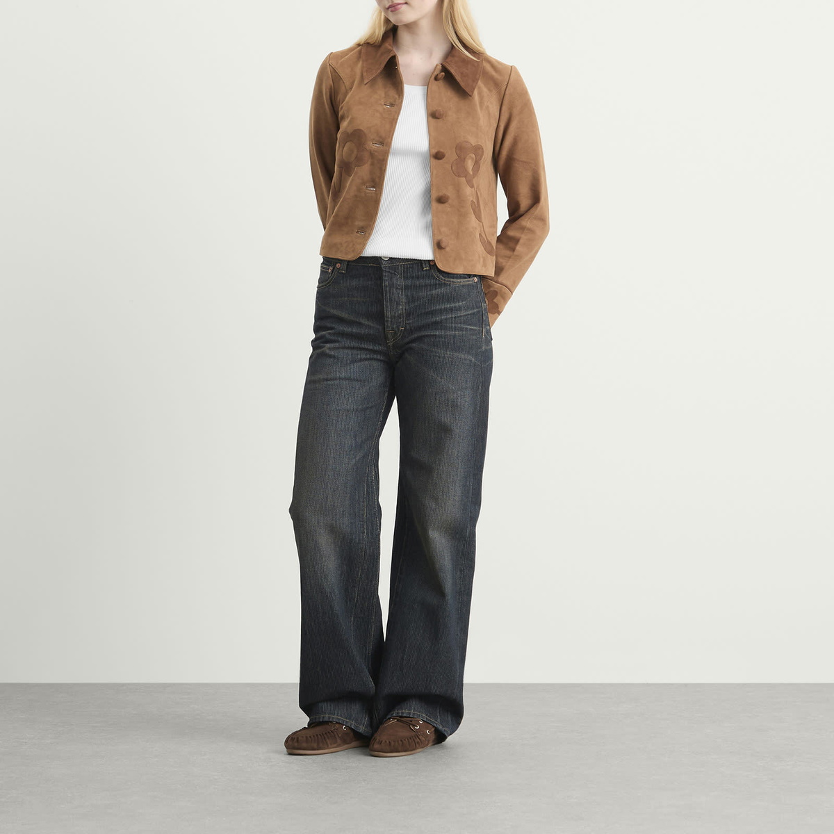 RIXO Women's Dionne Jacket in Retro Daisy Applique Tan