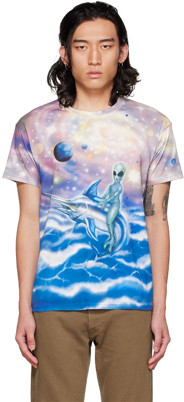 Photo: Stockholm (Surfboard) Club Multicolor Airbrush T-Shirt