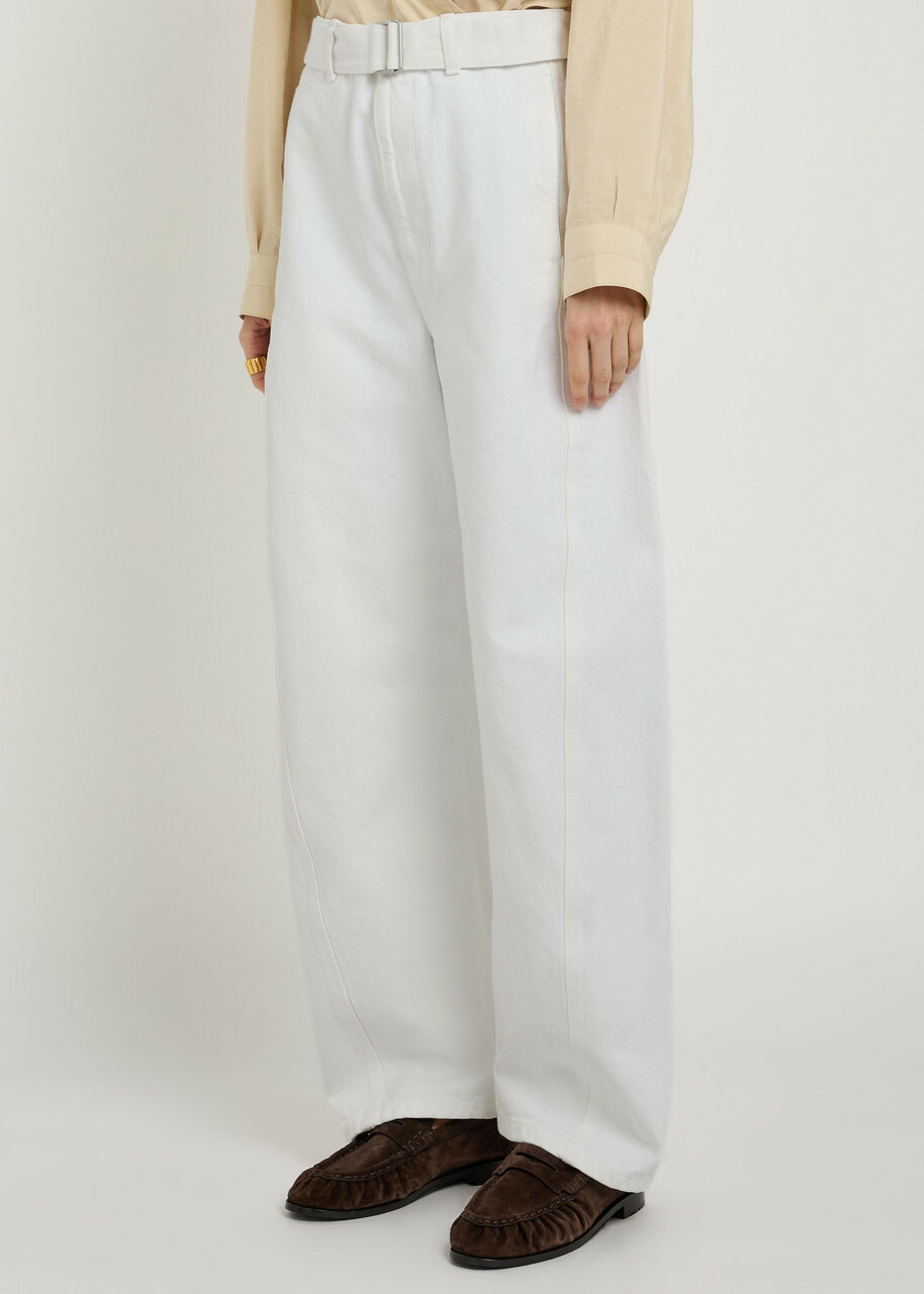 Lemaire Twisted Belted Barrel-leg Jeans Off White