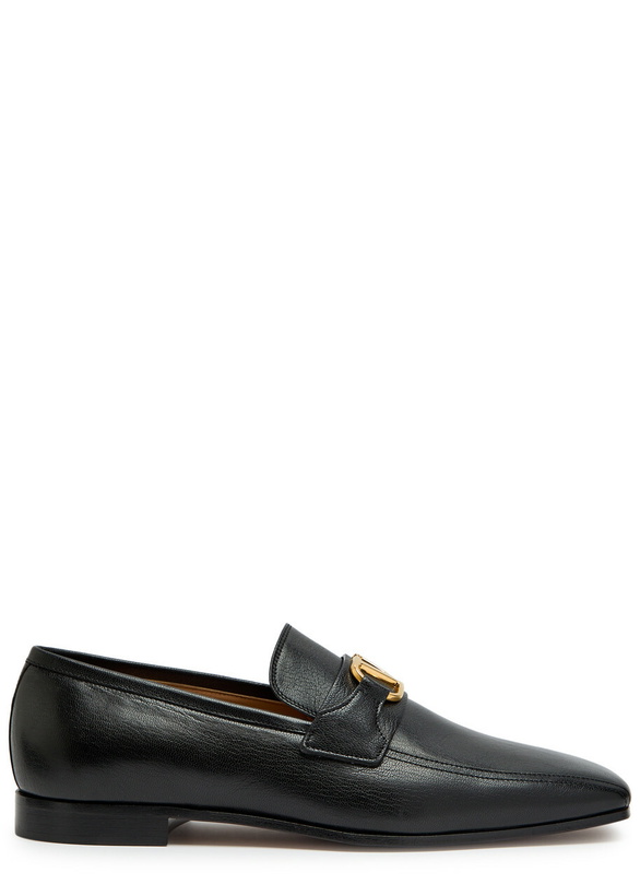 Photo: Valentino Garavani Vlogo Grained Leather Loafers Black