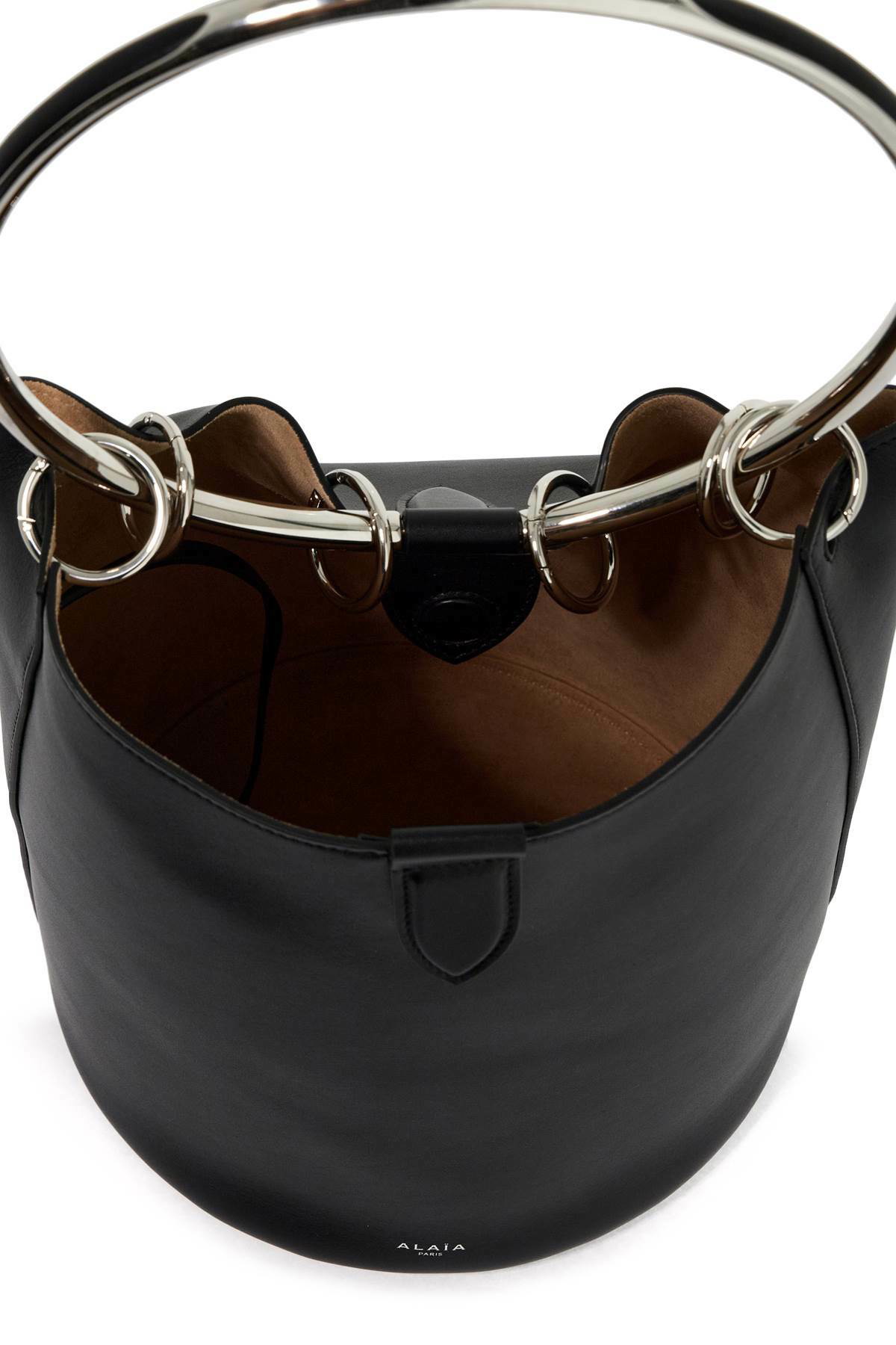 【関税&送料込】Alaia Alaia Leather Ring Bucket Bag With Lar ALAIA leather ring bucket bag with lar design Black ALAÏA