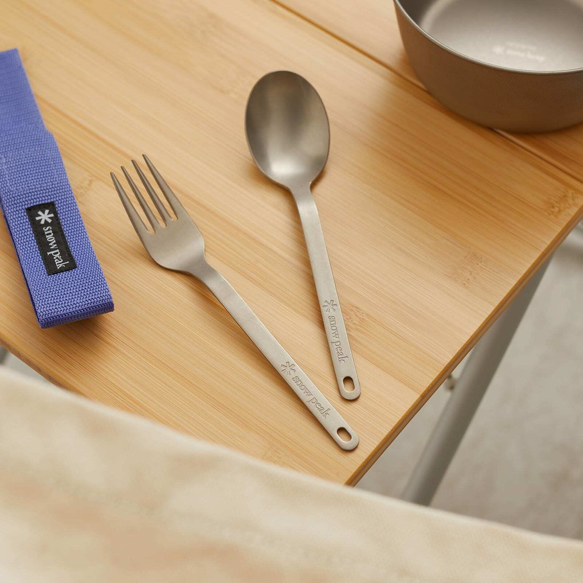 Snow Peak Titanium Fork & Spoon Set in Silver 