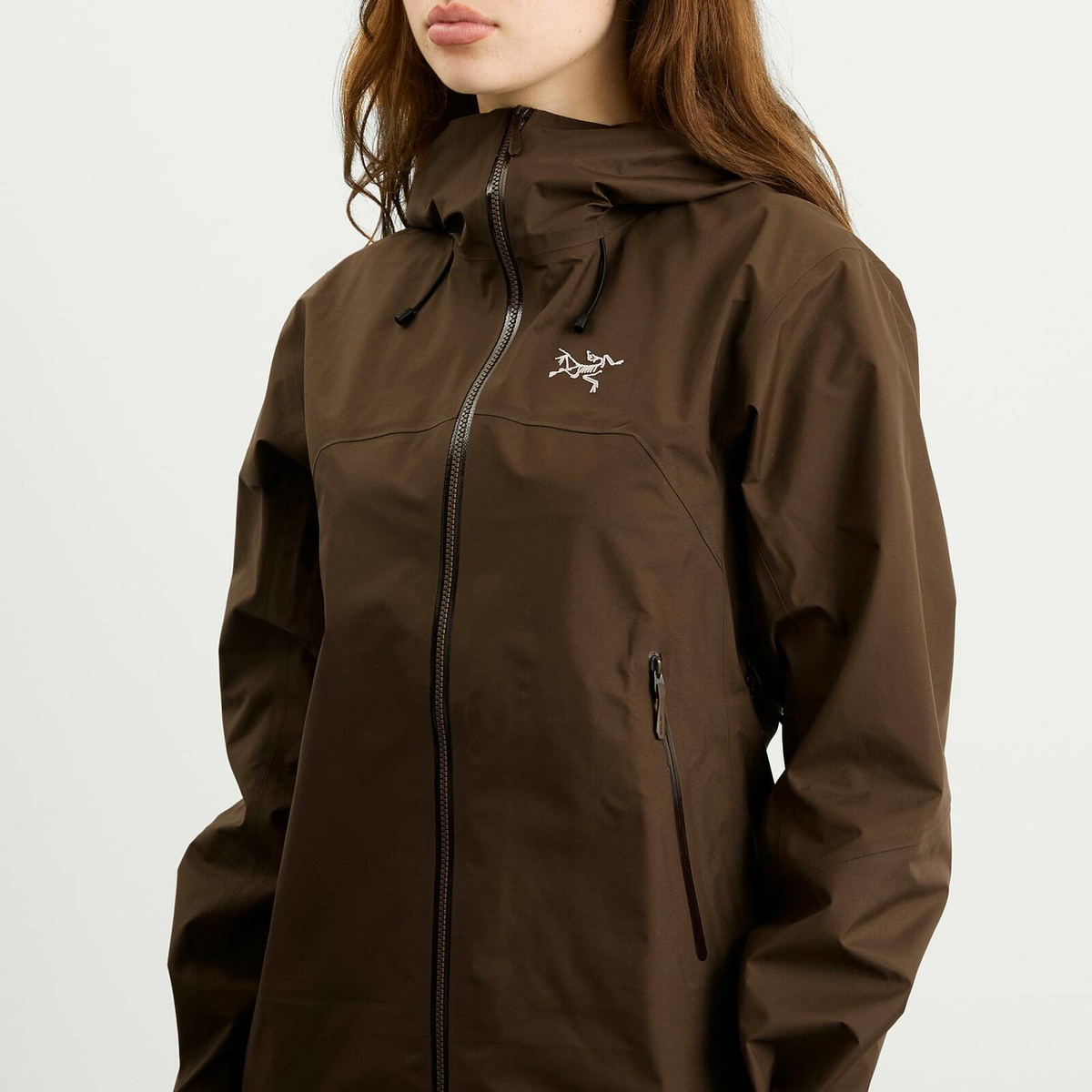 Arc'teryx Women's Arcteryx Beta SL Jacket in Carob Arc'teryx