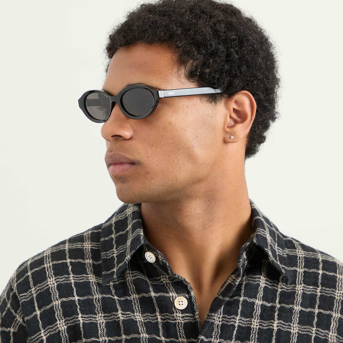 Retrosuperfuture Parola Sunglasses in Black 