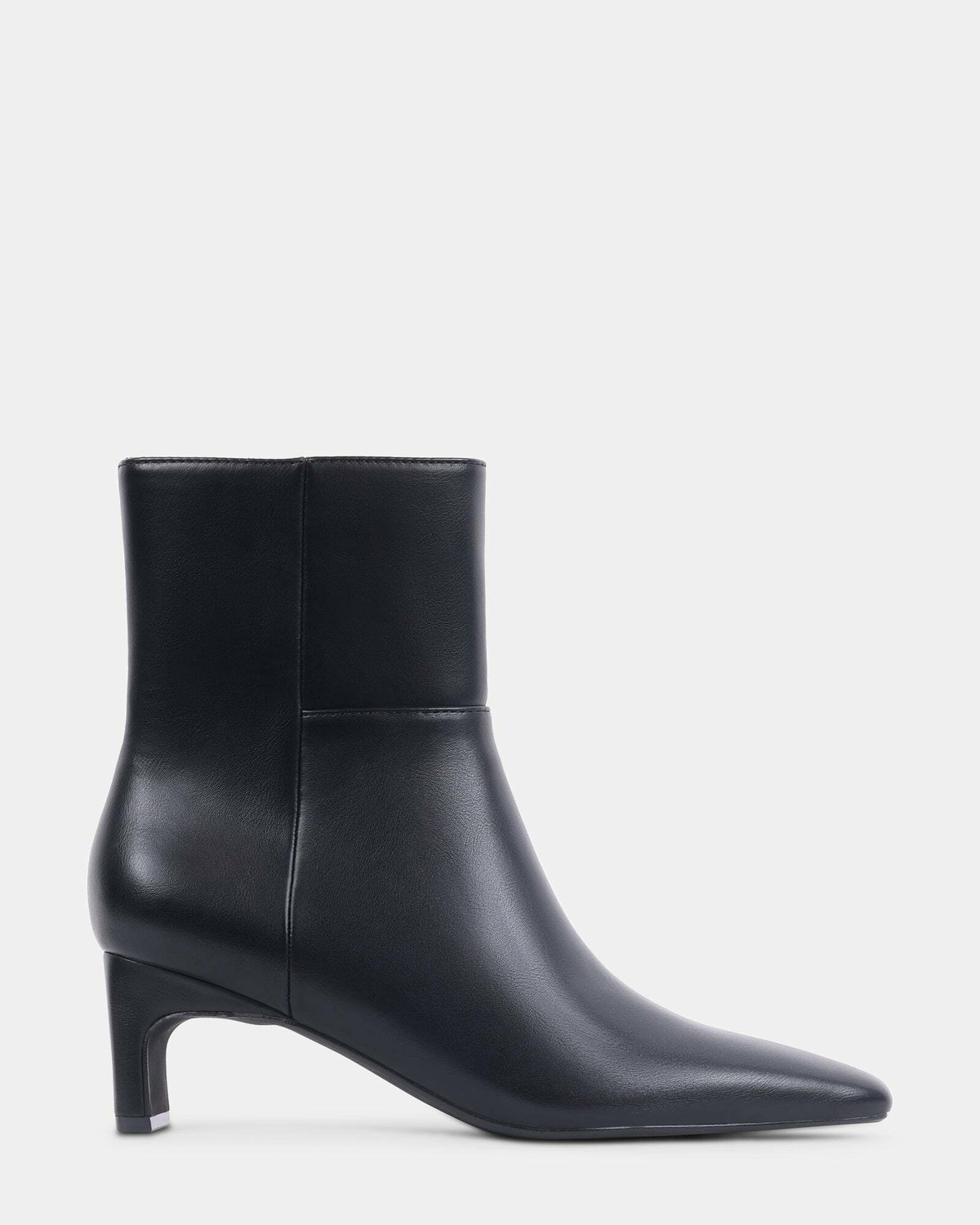 Steve Madden Carah Booties in Black
