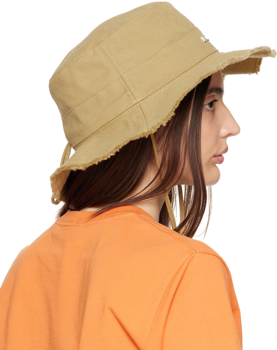 jacquemus Le bob Ahaut ベージュ Jacquemus - Le Bob Artichaut Bucket Hat | HBX - Globally