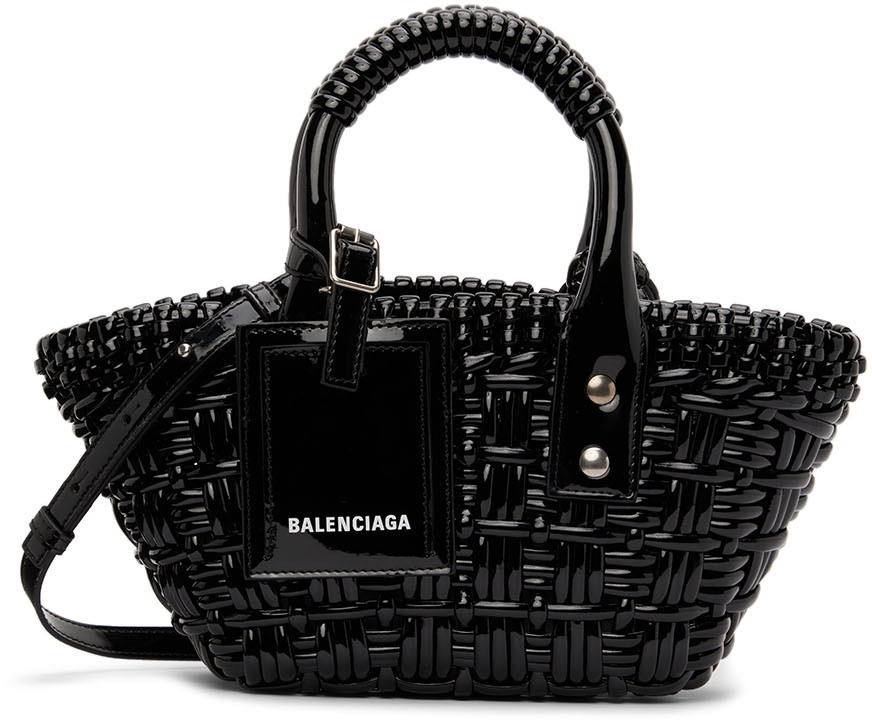 BALENCIAGA ブラック かごバッグ 2023年最新カゴバッグ】“黒” が冴える「フェラガモ」「バレンシアガ