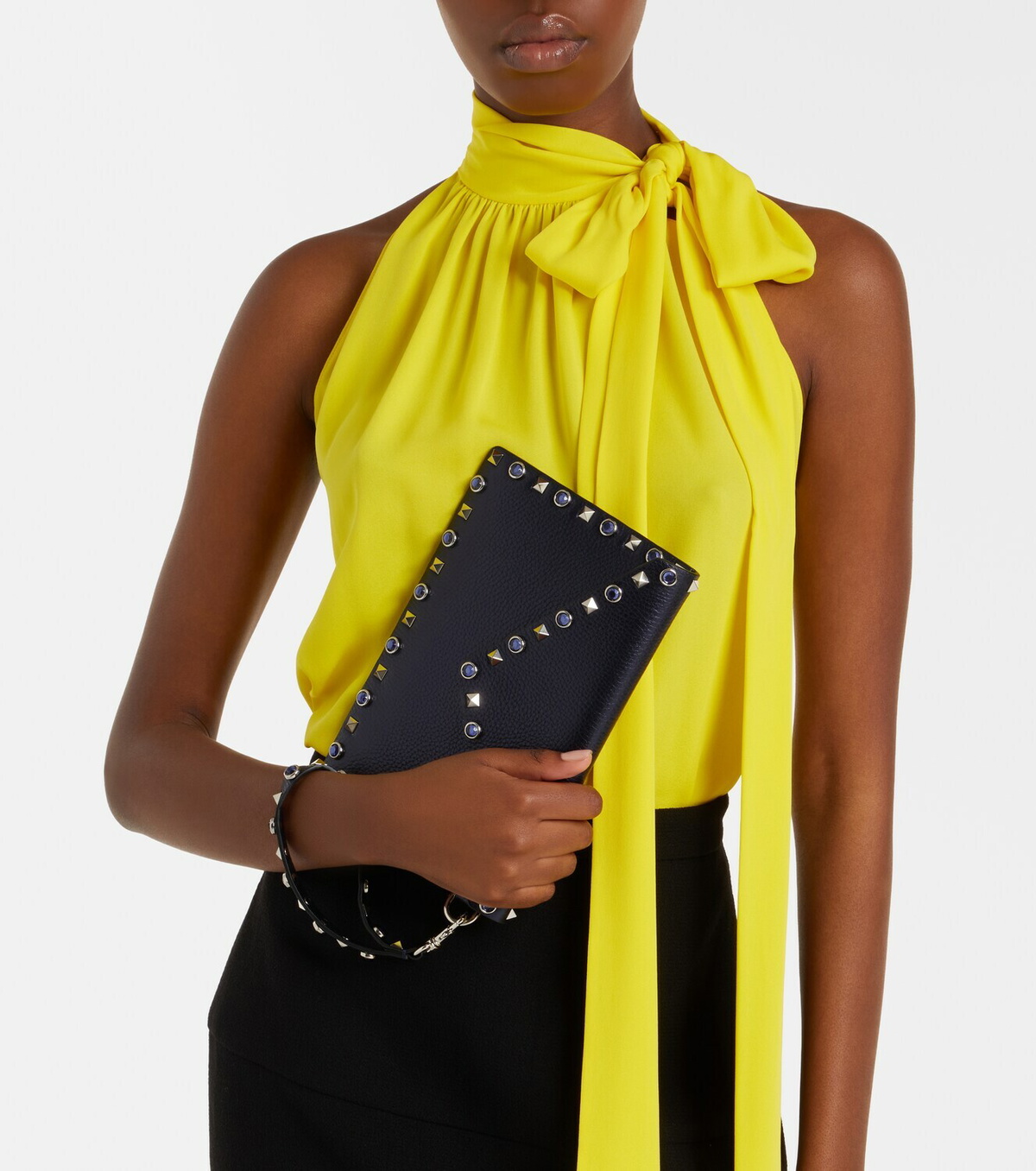 Valentino Garavani Rockstud Medium leather pouch