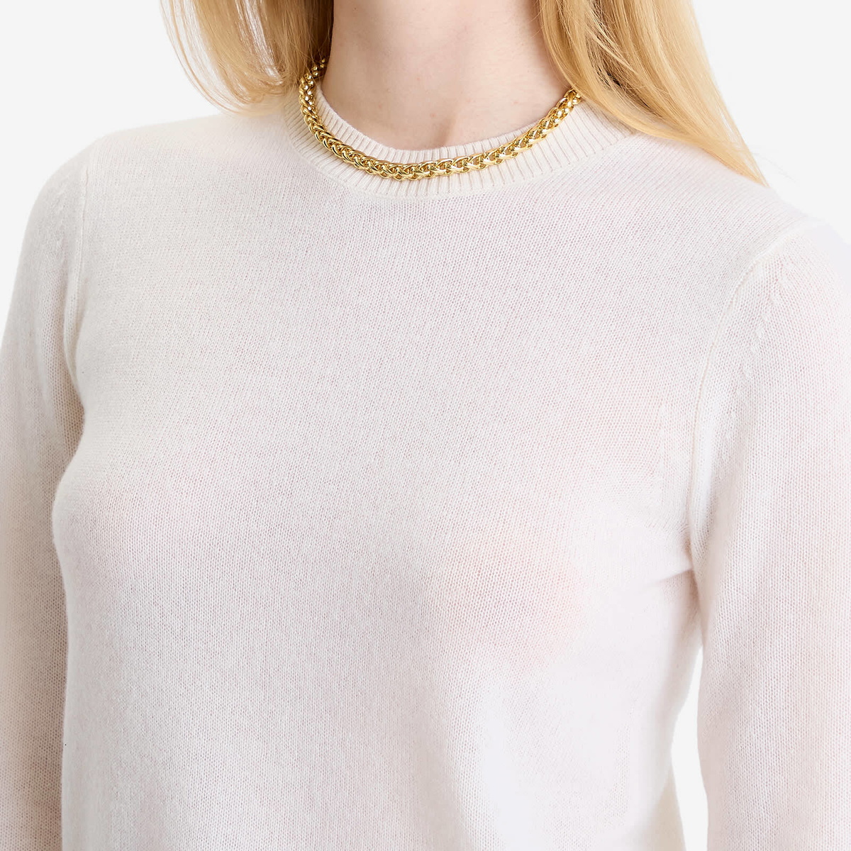GUEST IN RESIDENCE Women's Shrunken Cashmere Crew Sweater in Cream