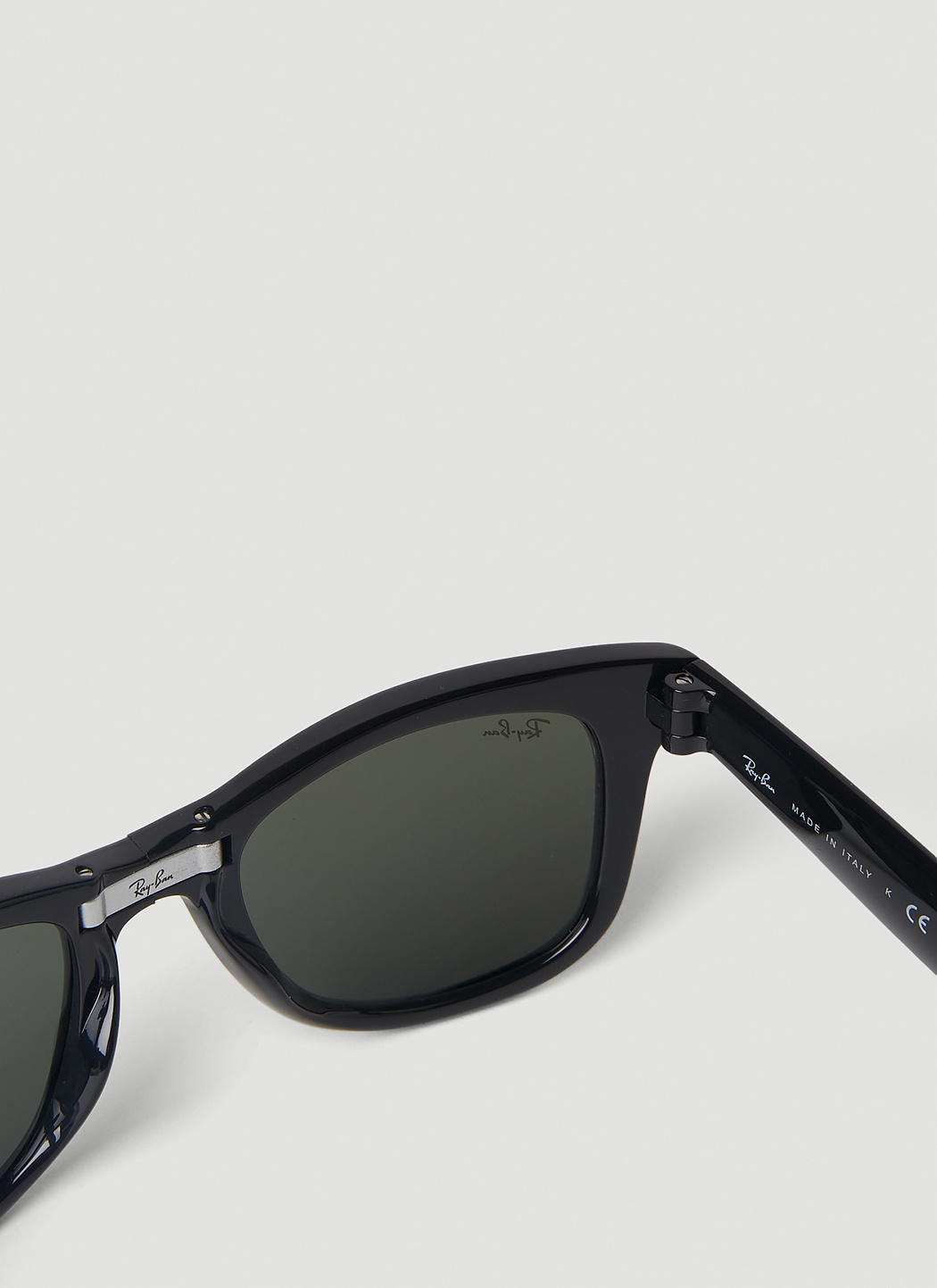 Ray-Ban Wayfarer Folding Sunglasses