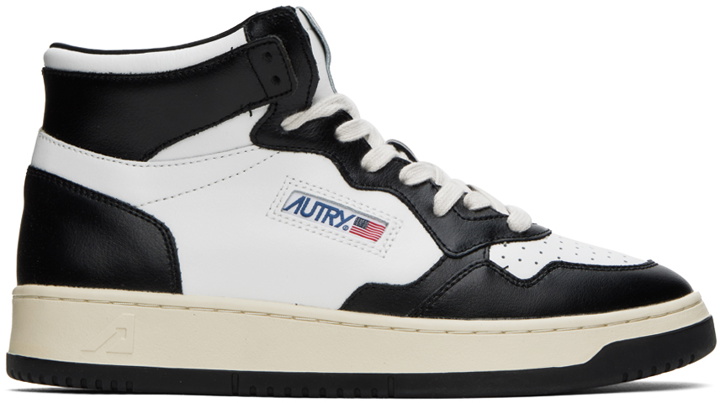Photo: AUTRY Black & White Medalist Mid Sneakers