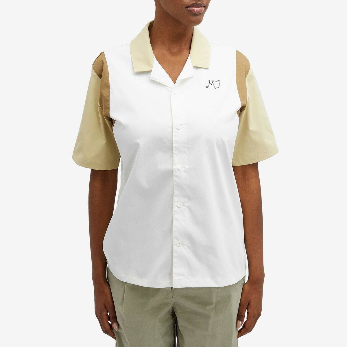 Air Jordan Women's Button Up Shirt in Sail/Team Gold