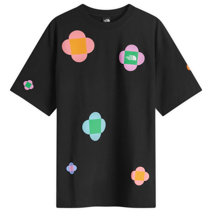 Photo: The North Face NSE x Yinka Ilori Blossom T-Shirt in Tnf Black