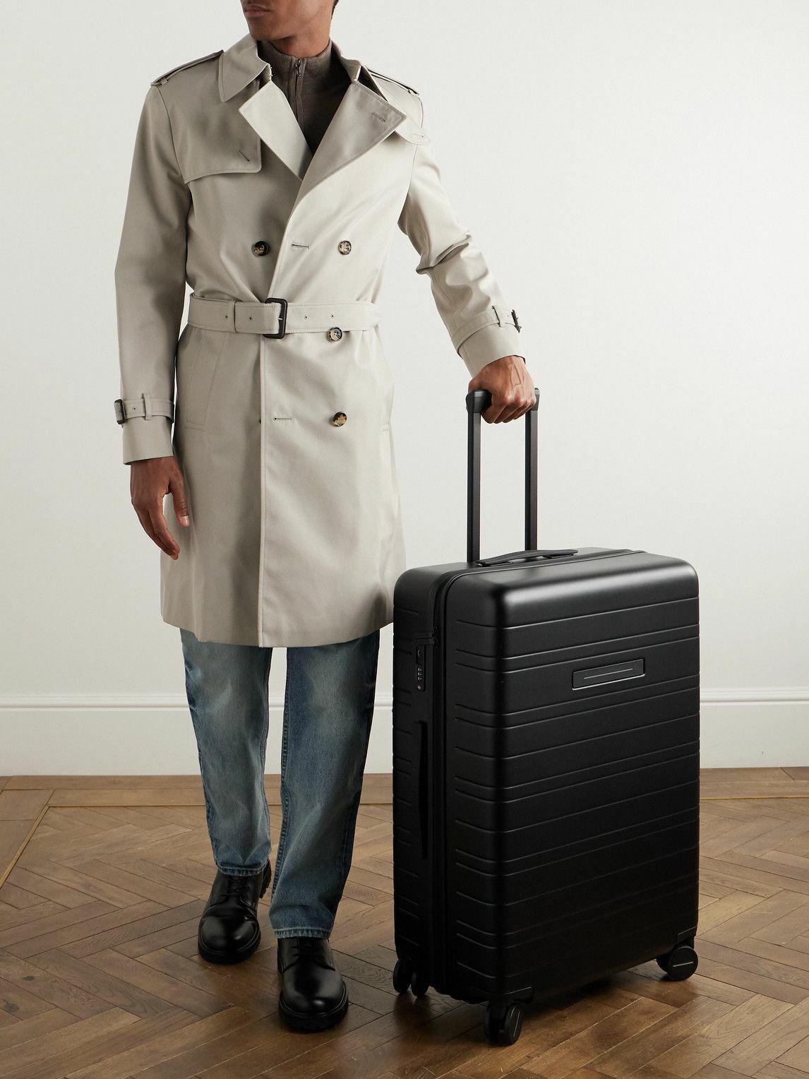 HORIZN STUDIOS - H7 Essential Hardshell Check-In Suitcase