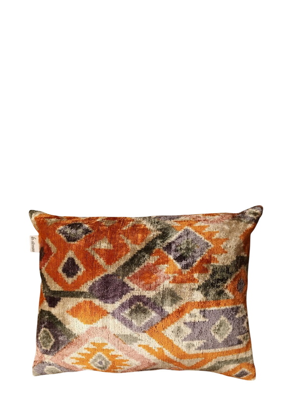 Photo: Les-Ottomans Geometric Patterned Cushion