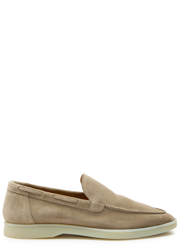 Photo: Aurélien Yacht Suede Loafers Grey