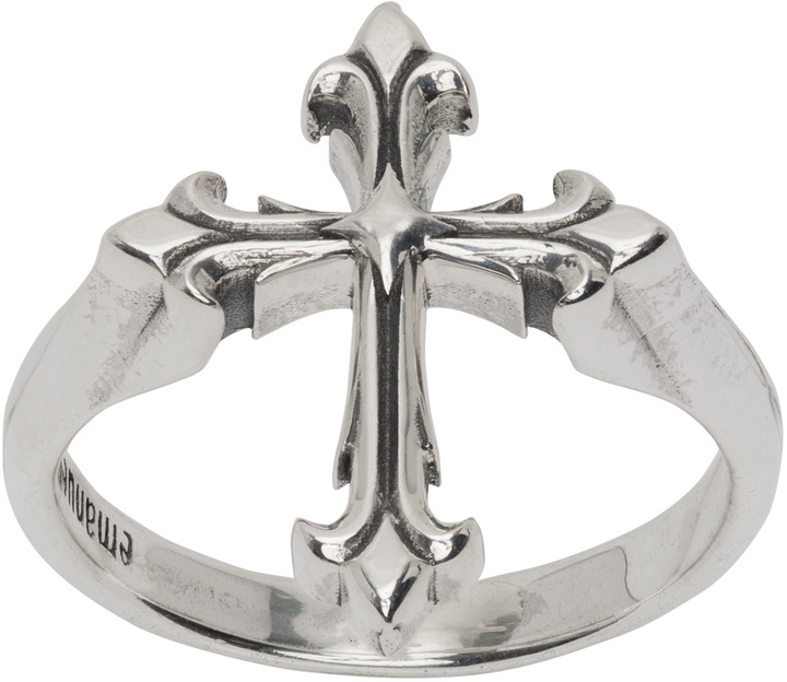 Photo: Emanuele Bicocchi Silver Fleury Cross Ring