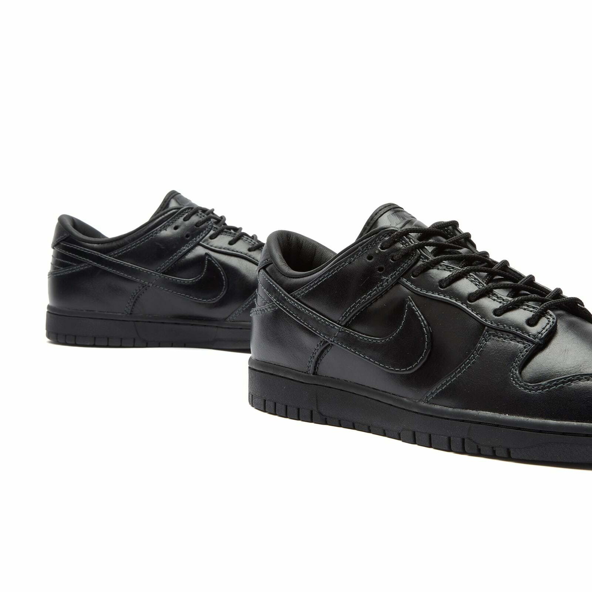 Nike Dunk Low Retro PRM QS Sneaker in Black