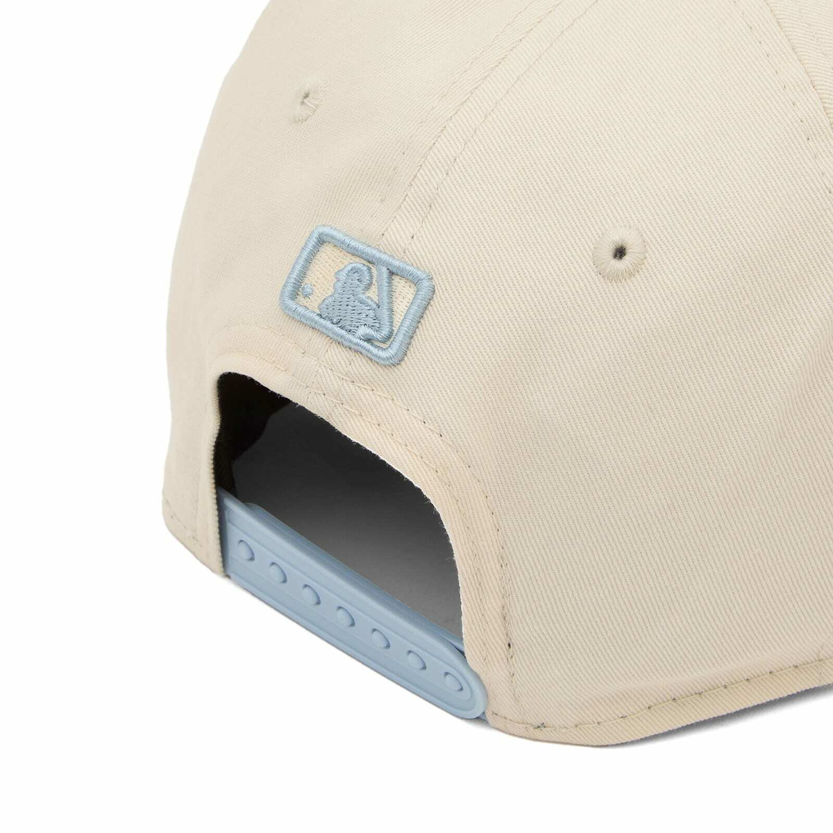 New Era New York Yankees Side Script 9Forty Adjustable Cap in Blue 