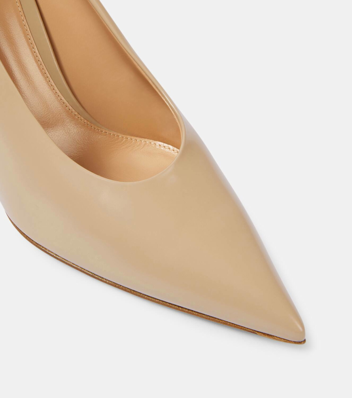 Gianvito Rossi Robbie leather pumps