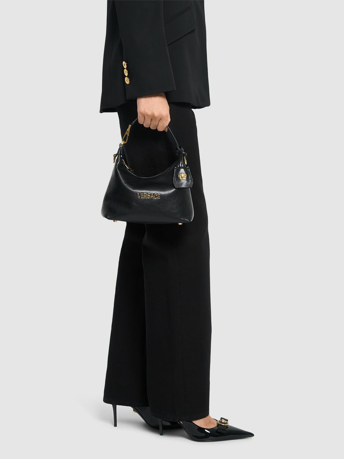 【関税＆送料込み】Versace Versace Tag Hobo Bag In Leather Versace Tag Hobo Bag | VERSACE US
