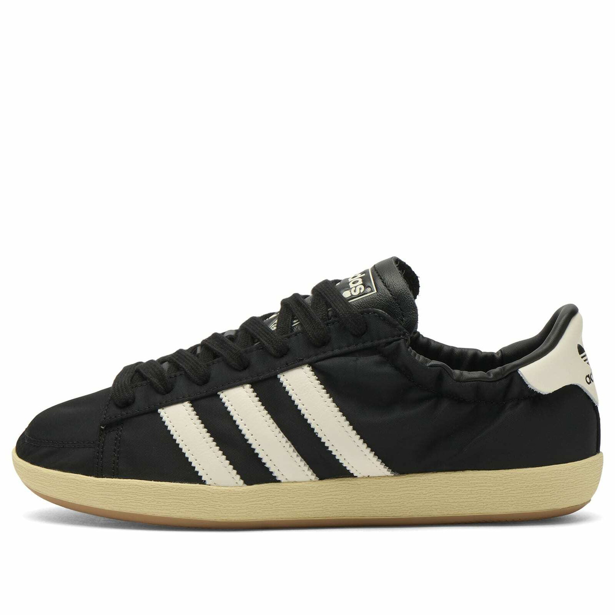 Adidas Women's Jabbar Low Scrunch in Core Black/Off White/Warm Vanilla