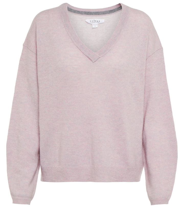 Photo: Velvet - Cashmere V-neck sweater