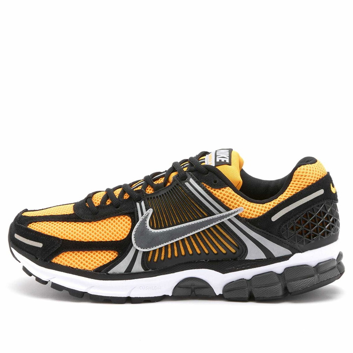 Photo: Nike Men's Zoom Vomero 5 Sneaker