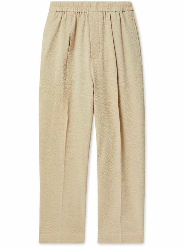 Photo: LE 17 SEPTEMBRE - Ripple Tapered Pleated Cotton-Blend Seersucker Trousers - Neutrals