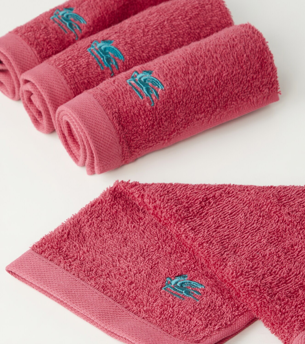 Etro Giano set of 4 face towels and basket