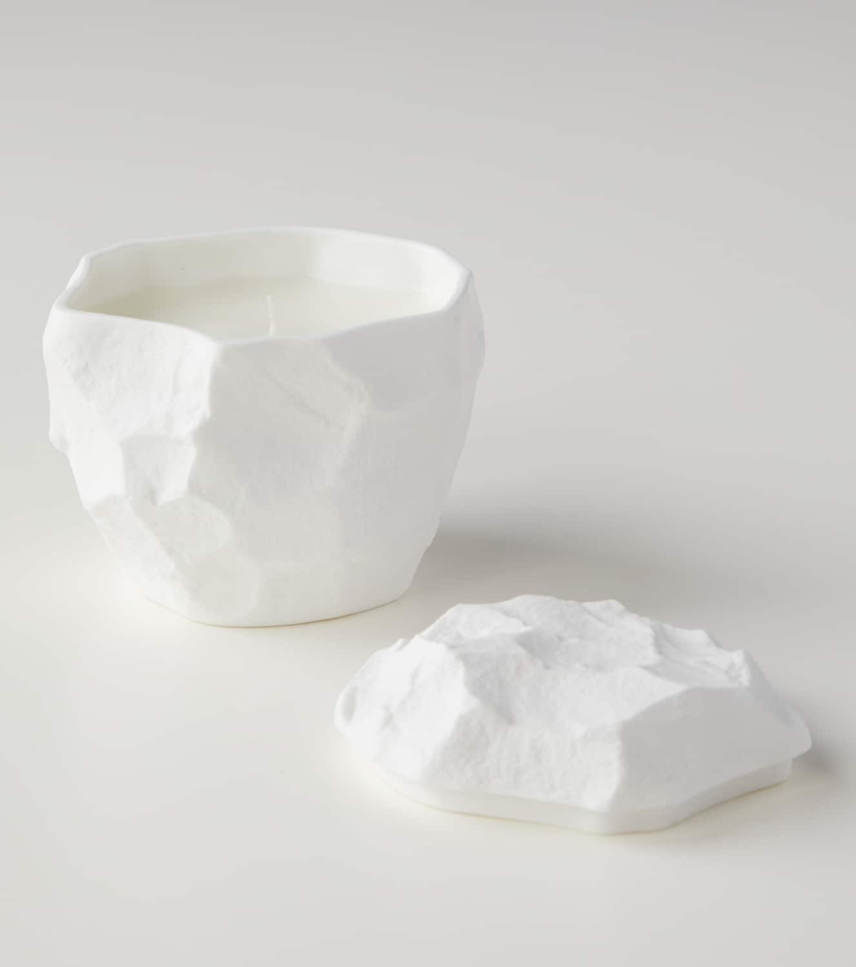1882 Ltd Crockery candle by Max Lamb