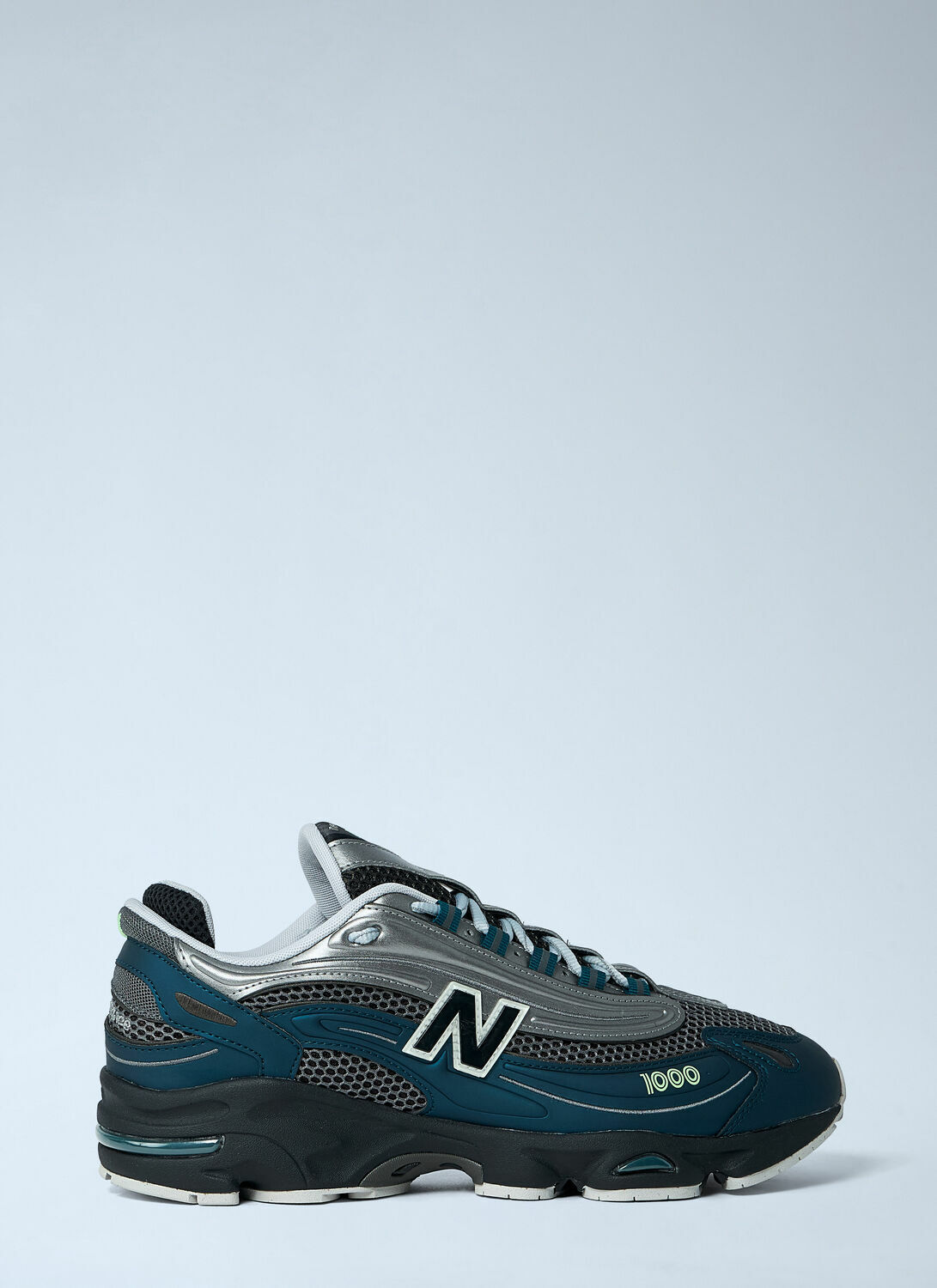 New Balance M1000 Sneakers