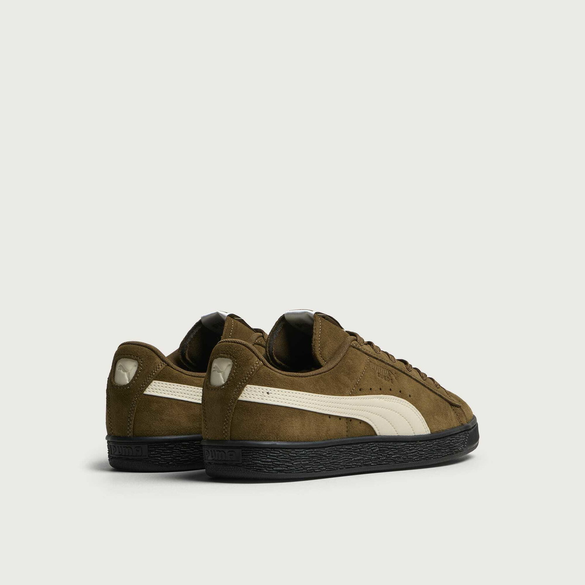 Puma Men's Suede Sneaker in Aged Copper/Alpine Snow