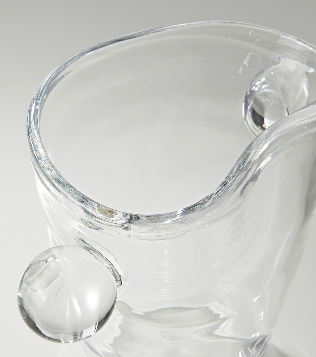 Akua Objects Oliver glass vase