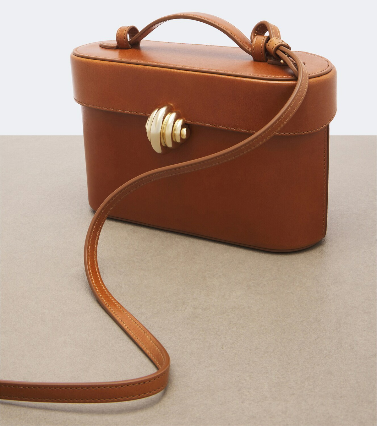 Aquazzura Belgravia Small leather vanity bag