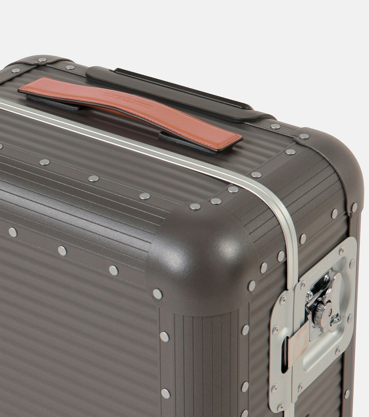 FPM Milano Bank Spinner 55M cabin suitcase