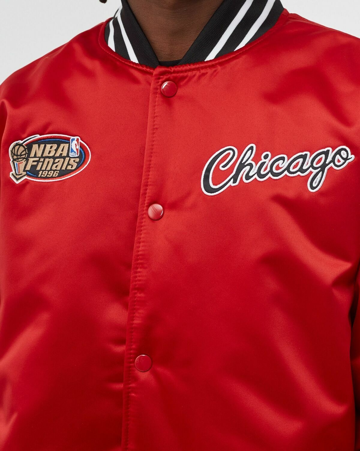 Mitchell & Ness Nba Heavyweight Satin Jacket Chicago Bulls Red - Mens - College Jackets/Team Jackets