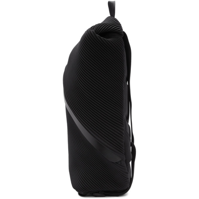 Pleats Please Issey Miyake Black Single Zip Bias Pleats Backpack