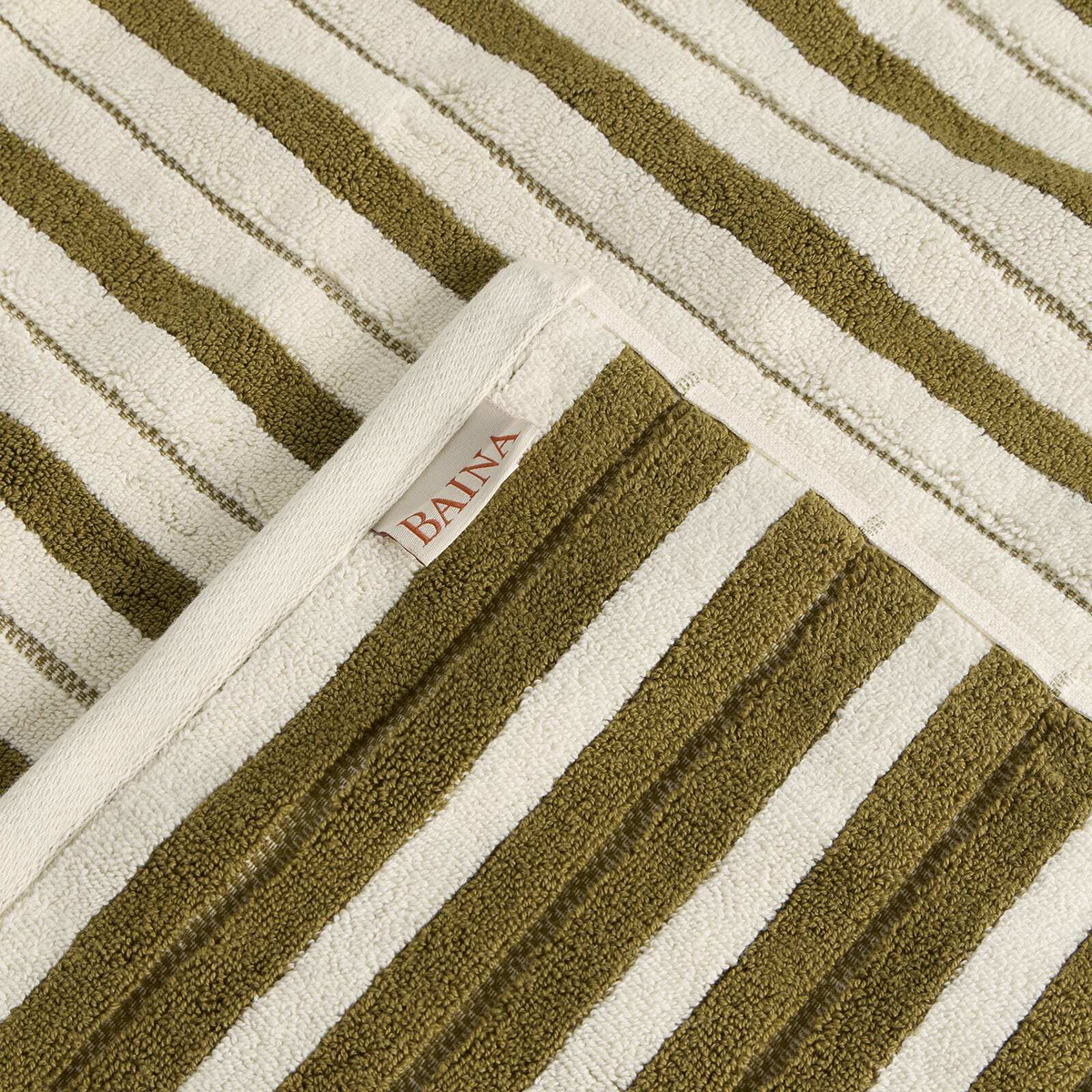 Baina Echo Bath Mat in Caper/Chalk 
