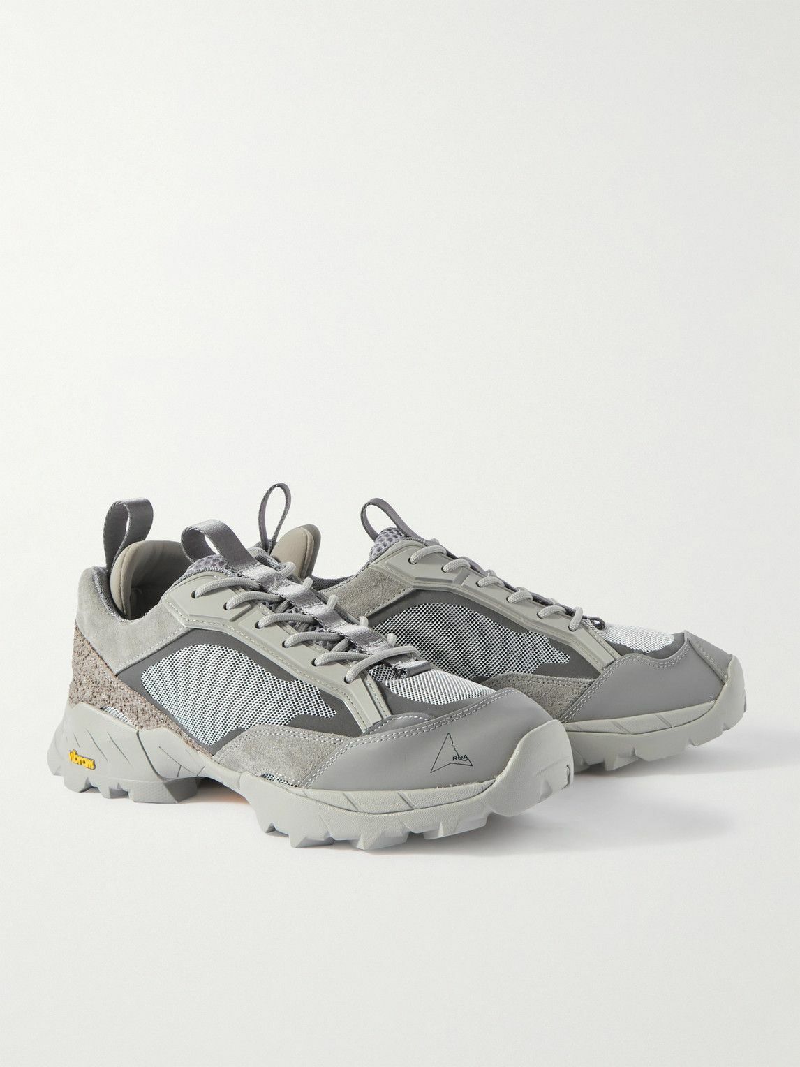 【関税込み】ROA グレー Lhakpa スニーカー ROA Lhakpa Hiking Sneakers | Grey | FARFETCH