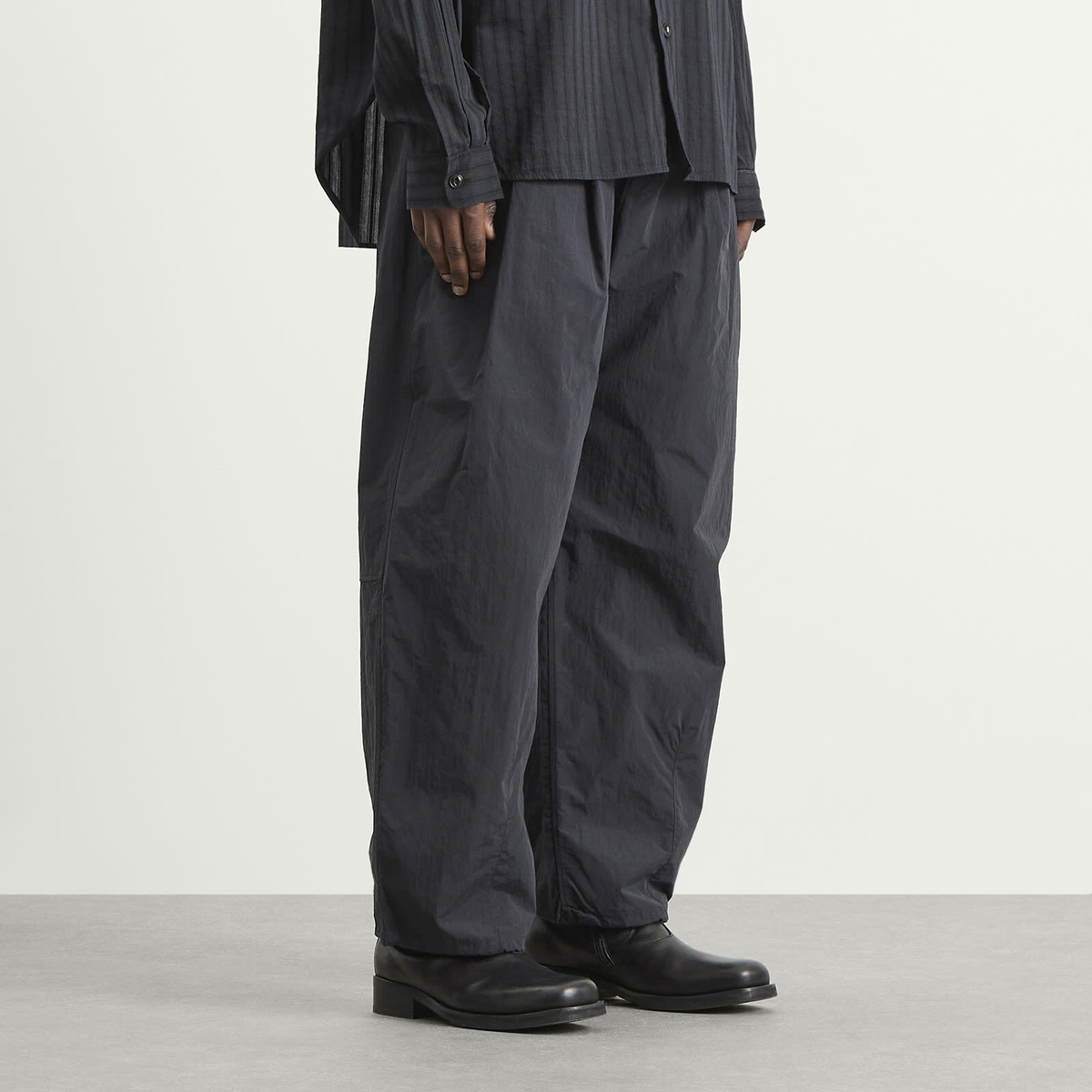 A Kind of Guise Men's Chukar Trousers in Black Panther