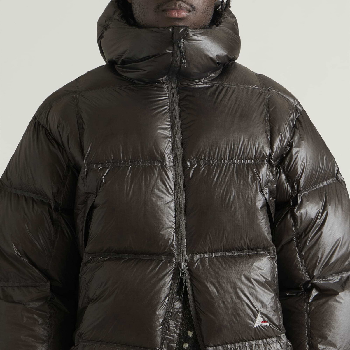 ROA Men's Cube 650 Filll Power Down Jacket in Graphite